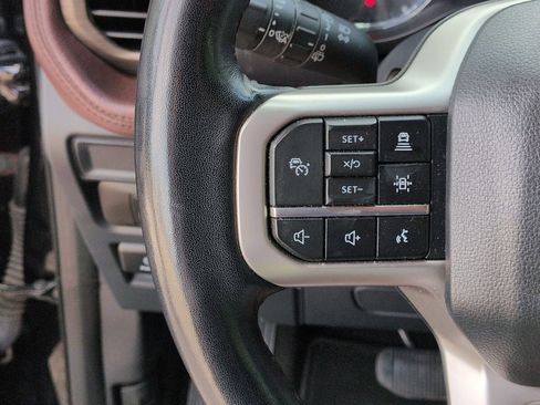 Used 2024 Ford Expedition Limited RWD image 12