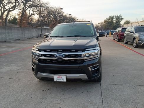 Used 2024 Ford Expedition Limited image 2