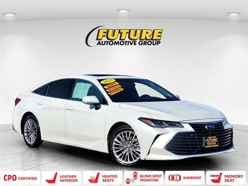 Certified 2022 Toyota Avalon Limited image 1