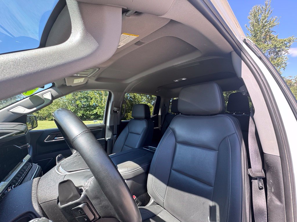 Used 2023 GMC Sierra 1500 SLT w/ SLT Premium Package AWD/4WD image 11