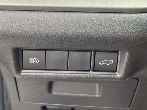 Used 2025 Toyota Grand Highlander FWD image 31