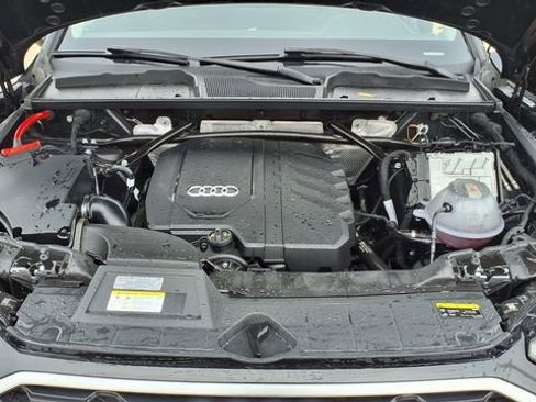 Used 2024 Audi Q5 2.0T Premium w/ Convenience Package image 33