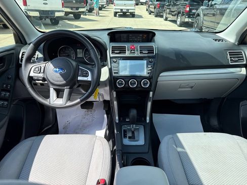Used 2017 Subaru Forester 2.5i Premium w/ All-Weather Package AWD/4WD image 36