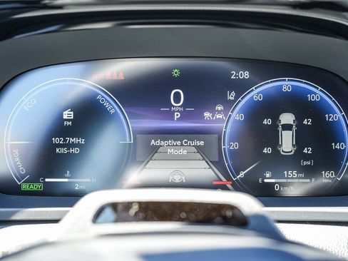 New 2025 Toyota Crown Signia Limited image 28