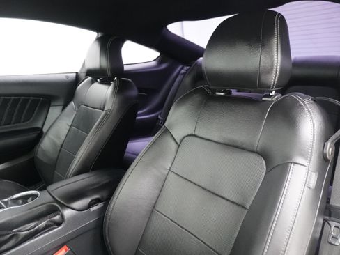 Used 2021 Ford Mustang GT Premium w/ GT Performance Package RWD image 12