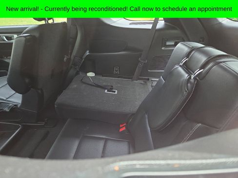 Used 2020 Ford Explorer XLT w/ Equipment Group 202A AWD/4WD image 7