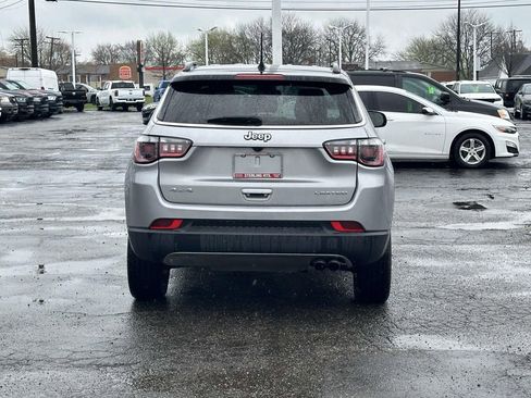 Used 2022 Jeep Compass Limited image 5