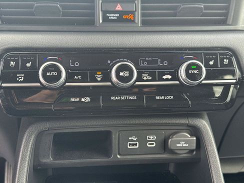 Certified 2023 Honda Pilot Elite image 26