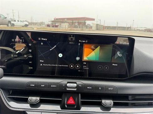 Used 2025 Kia K4 GT-Line w/ GT-Line Sunroof Package image 13