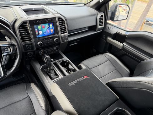Used 2018 Ford F150 Raptor w/ Equipment Group 802A Luxury AWD/4WD image 8