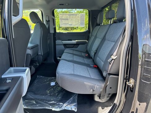New 2026 Ford F250 XL w/ STX Appearance Package AWD/4WD image 24