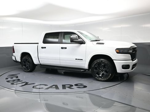Used 2025 RAM 1500 Big Horn AWD/4WD image 2