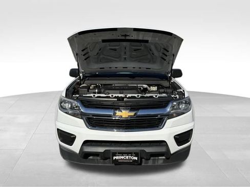 Used 2016 Chevrolet Colorado W/T w/ WT Convenience Package image 9