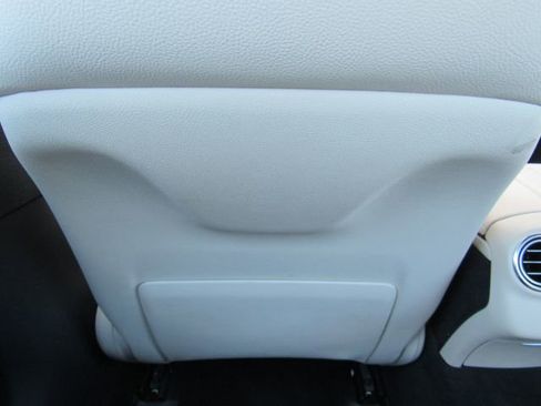 Used 2017 Mercedes-Benz E 300 image 29