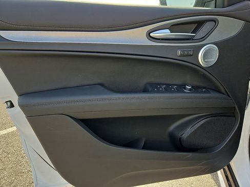 New 2026 Alfa Romeo Stelvio Sprint image 8