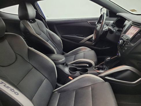 Used 2016 Hyundai Veloster Turbo FWD image 21