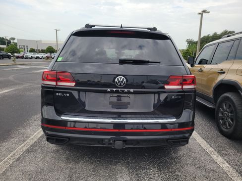 Used 2023 Volkswagen Atlas SEL R-Line AWD/4WD image 6