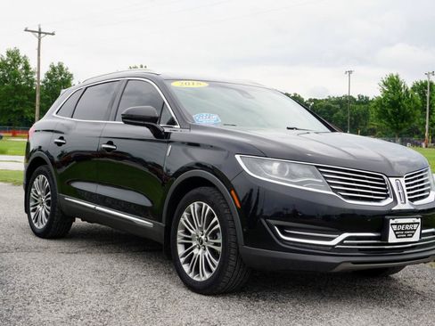 Used 2018 Lincoln MKX Reserve w/ Driver Assistance Package AWD/4WD image 4