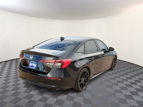 Used 2022 Honda Civic Sport image 4