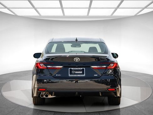 Used 2026 Toyota Camry SE FWD image 3