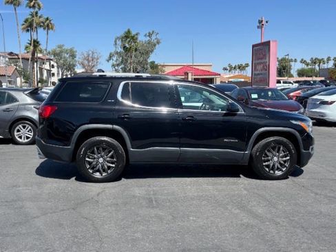 Used 2018 GMC Acadia SLT AWD/4WD image 2