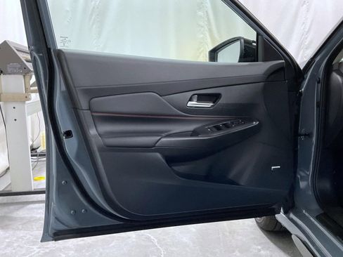 New 2026 Nissan Sentra SR FWD image 9