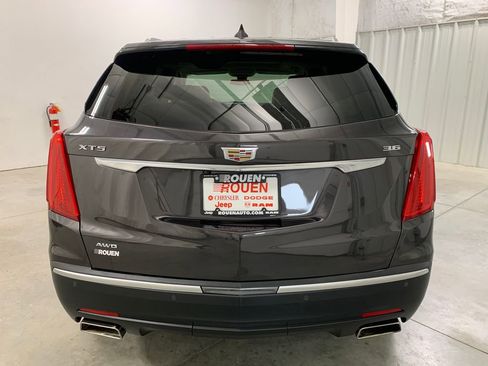 Used 2018 Cadillac XT5 Luxury w/ Driver Awareness Package image 26