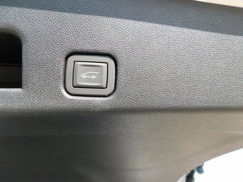 New 2026 Chevrolet Traverse LT w/ LPO, Floor Liner Package image 23