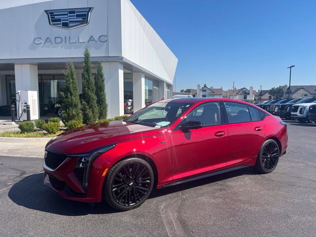 Used 2025 Cadillac CT5 V w/ Platinum Package RWD image 1