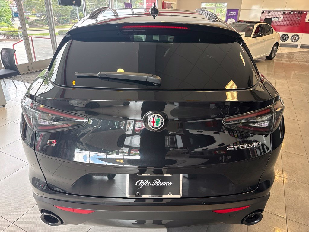 New 2026 Alfa Romeo Stelvio Sprint AWD/4WD image 9