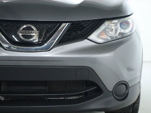 Used 2019 Nissan Rogue Sport SV image 8