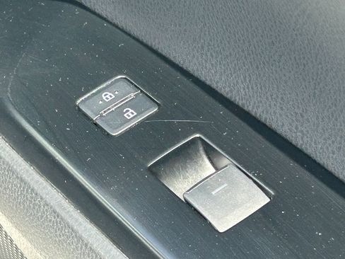 Used 2025 Toyota Camry LE FWD image 34