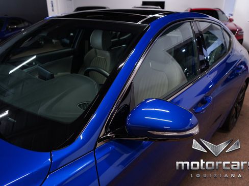 Used 2023 Genesis G70 2.0T w/ Sport Prestige Package image 12