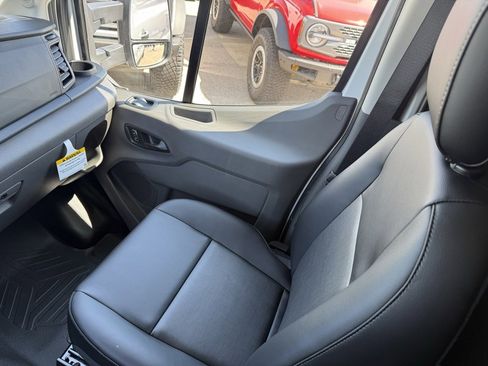New 2025 Ford Transit 250 148 Medium Roof Extended AWD w/ Exterior Upgrade Package image 14