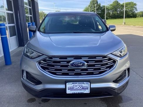 Used 2020 Ford Edge SEL w/ Convenience Package AWD/4WD image 3
