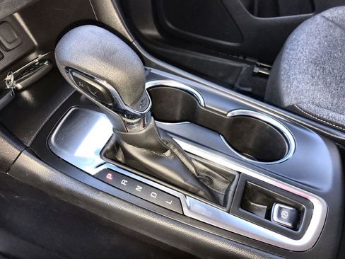 Used 2024 Chevrolet Equinox LT w/ LPO, Floor Liner Package FWD image 19