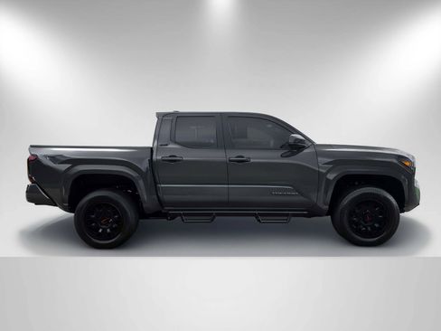 Used 2025 Toyota Tacoma SR5 RWD image 4