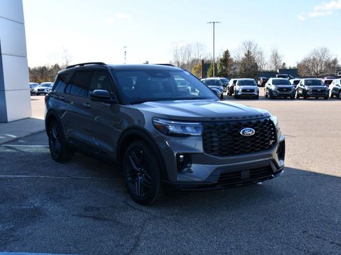 New 2026 Ford Explorer ST w/ Sun And Sound Package AWD/4WD image 9