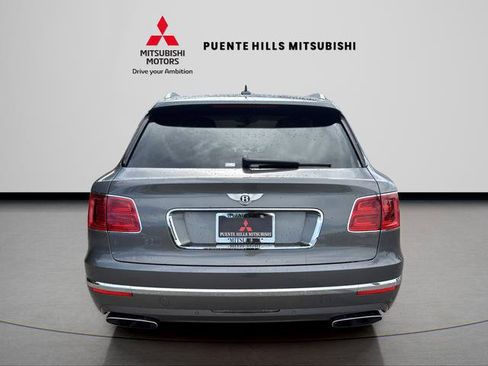 Used 2017 Bentley Bentayga W12 image 6