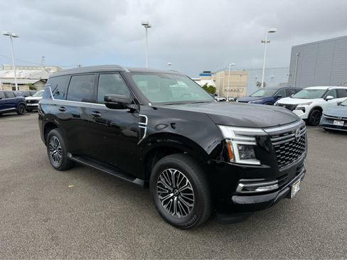 Used 2025 Nissan Armada Platinum RWD image 2