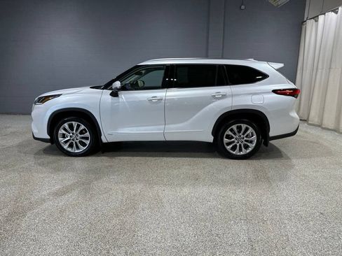 Used 2023 Toyota Highlander Limited AWD/4WD image 5
