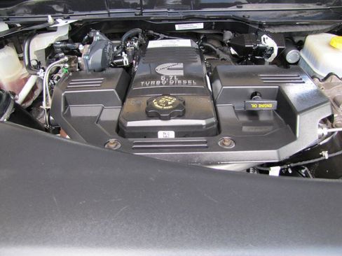 Used 2024 RAM 2500 Big Horn w/ Off Road Package AWD/4WD image 38