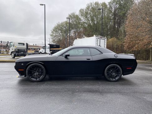Used 2023 Dodge Challenger R/T Scat Pack w/ T/A Package image 6