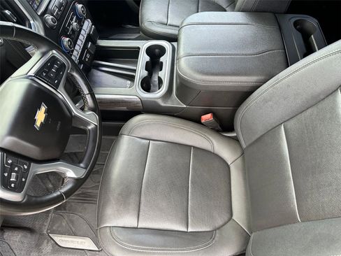 Used 2023 Chevrolet Silverado 3500 LTZ w/ LTZ Premium Package image 9