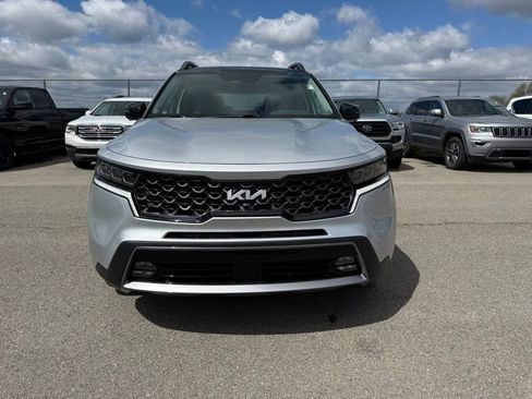 Used 2022 Kia Sorento SX Prestige image 2