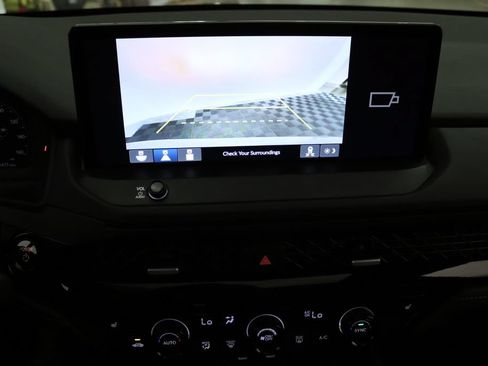 Used 2025 Honda Accord Sport image 19