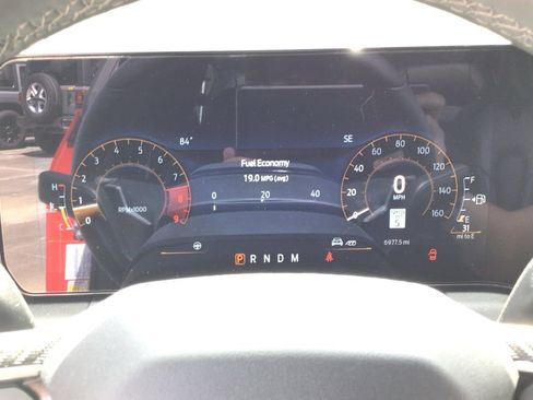 Used 2025 Ford Mustang GT Premium RWD image 35