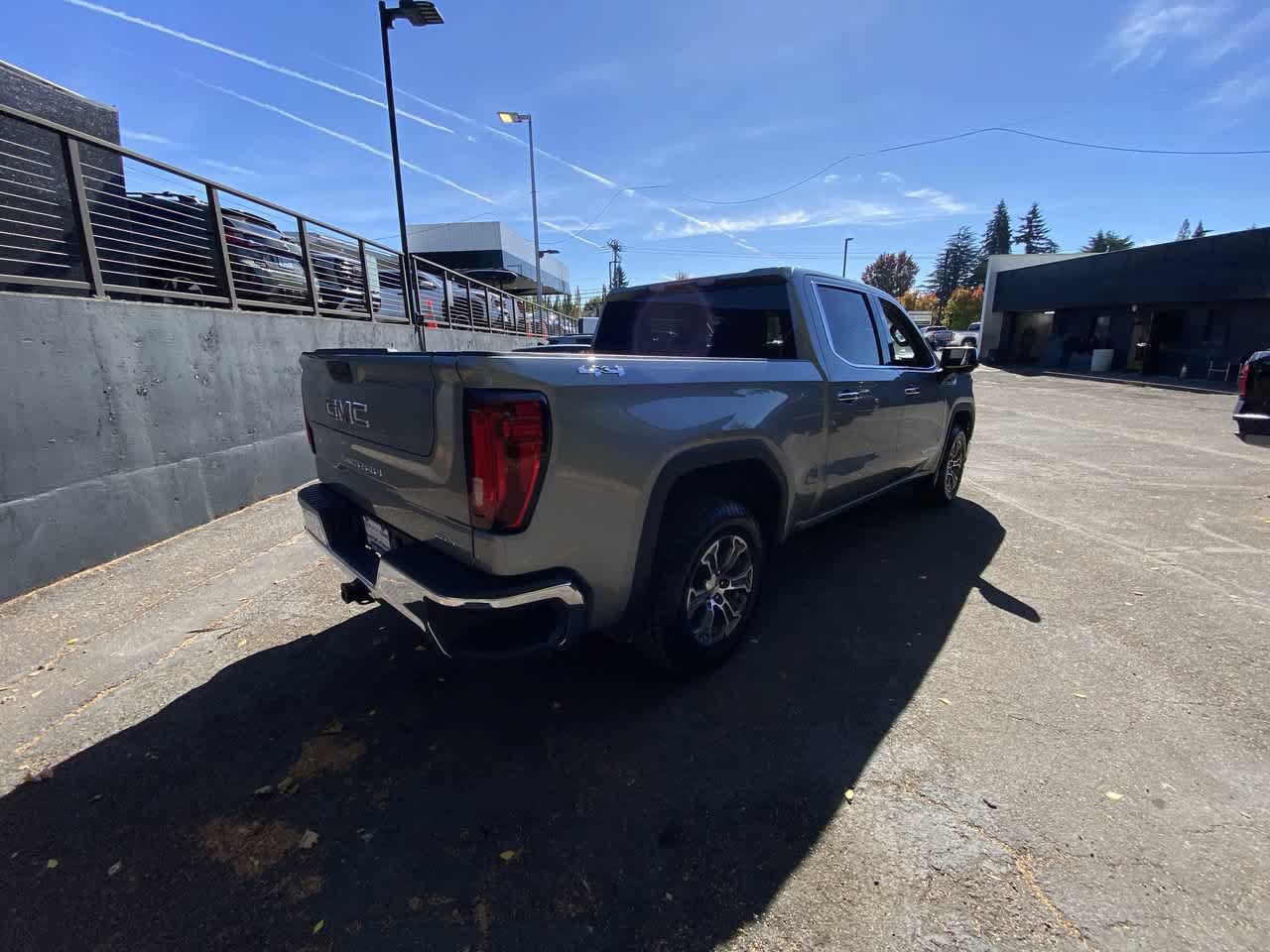 Used 2026 GMC Sierra 1500 SLT AWD/4WD image 6