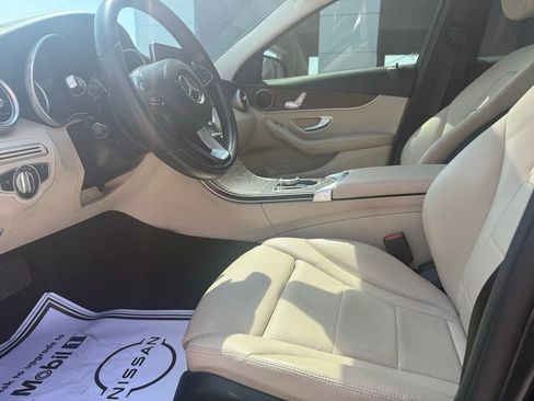Used 2018 Mercedes-Benz C 300 Sedan image 11