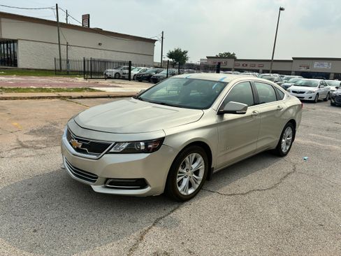 Used 2015 Chevrolet Impala LT FWD image 19